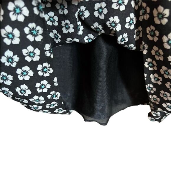 3 for $30! BeBop floral patterned sleeveless dress - Picture 7 of 13